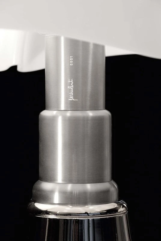 Martinelli Luce Pipistrello Pöytävalaisin, Musta 2 Martinelli Luce Pipistrello Pöytävalaisin, Musta - Image 2