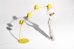 Fatboy Big Lebow Lattiavalaisin, Banana Yellow -Louis Poulsen Myymälämyynti 01FATBOY Big Lebow Banana yellow masterpiece 01 105139