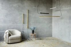 NUAD Radent Seinävalaisin 135 Cm, Messinki -Louis Poulsen Myymälämyynti 03 029 49824688251 o