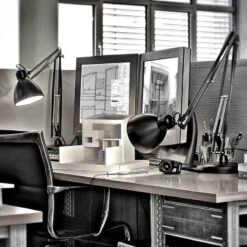 Luxo L-1 Pöytävalaisin, Musta -Louis Poulsen Myymälämyynti 15Luxo HV