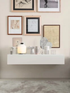 Astep Candela Pöytävalaisin -Louis Poulsen Myymälämyynti 1Astep 2017 Candela Bedroom Light 300dpi