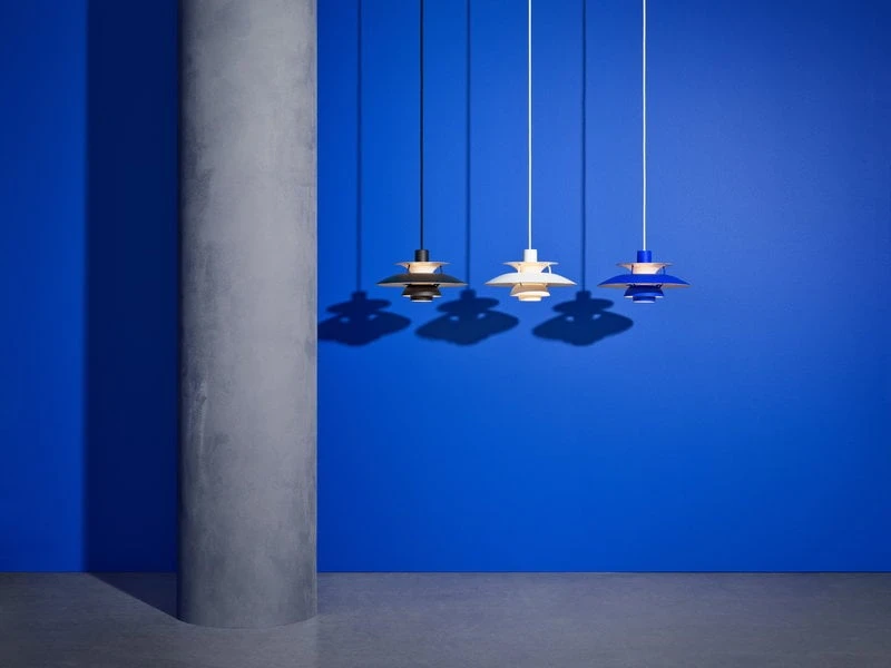 Louis Poulsen PH 5 Mini Monochrome Riippuvalaisin, Sininen 4 Louis Poulsen PH 5 Mini Monochrome Riippuvalaisin, Sininen - Image 4