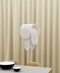Normann Copenhagen Superpose Riippuvalaisin, 30 Cm, Valkoinen -Louis Poulsen Myymälämyynti 2020 Superpose Lamp White 02