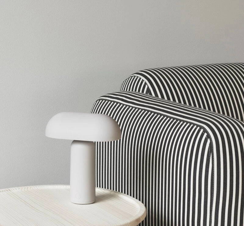 Normann Copenhagen Porta Ladattava Pöytävalaisin, Harmaa 5 Normann Copenhagen Porta Ladattava Pöytävalaisin, Harmaa - Image 5