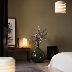 Santa & Cole Maija 15 Pöytävalaisin, Roosa -Louis Poulsen Myymälämyynti 20SantaCole iso HV