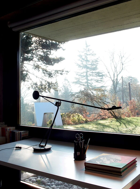 DCWéditions Aaro Pöytävalaisin, Musta 4 DCWéditions Aaro Pöytävalaisin, Musta - Image 4