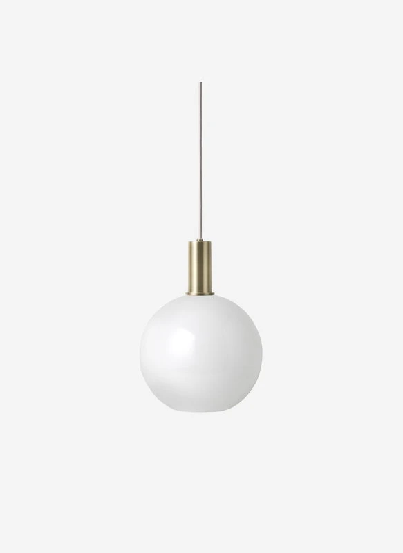 Ferm LIVING Socket Pendant Low Riippuvalaisin, Messinki 2 Ferm LIVING Socket Pendant Low Riippuvalaisin, Messinki - Image 2