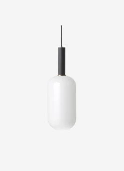 Ferm LIVING Socket Pendant High Riippuvalaisin, Musta -Louis Poulsen Myymälämyynti 51092B5149 Opal