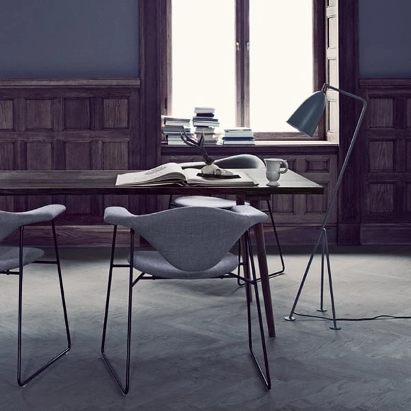 GUBI Gräshoppa Lattiavalaisin, Antrasiitti 6 GUBI Gräshoppa Lattiavalaisin, Antrasiitti - Image 6