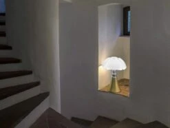 Martinelli Luce Pipistrello Medium Pöytävalaisin, Himmennettävä, Messinki -Louis Poulsen Myymälämyynti 620 MED OT pipistrello 11 MOD D 2