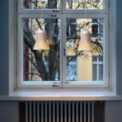 Secto Design Petite 4600 Riippuvalaisin, Valkoinen -Louis Poulsen Myymälämyynti 6SectoSS2017 iso HV