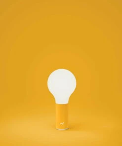 Fermob Aplô Ladattava Valaisin H24, Honey -Louis Poulsen Myymälämyynti APLO MIEL STUDIO ALBUM2022