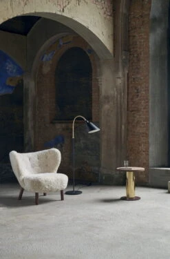 &Tradition Bellevue AJ7 Lattiavalaisin, Musta - Messinki -Louis Poulsen Myymälämyynti ATD Antwerpen 2018 Little Petra VB1 Bellevue AJ7 Mezcla JH19