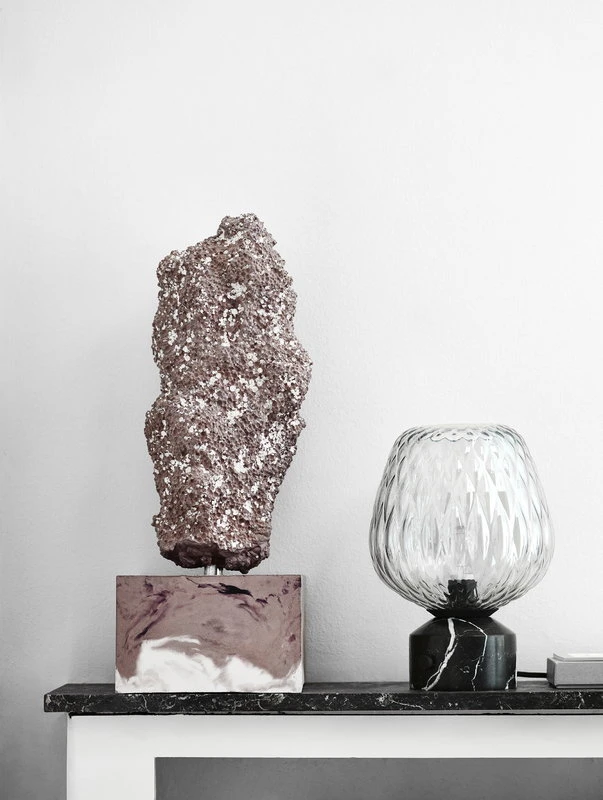 &Tradition Blown SW6 Pöytävalaisin, Hopea - Musta Marmori 4 &Tradition Blown SW6 Pöytävalaisin, Hopea - Musta Marmori - Image 4