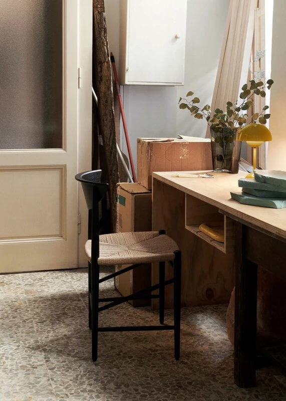 &Tradition Flowerpot VP9 Ladattava Pöytävalaisin, Mustard 5 &Tradition Flowerpot VP9 Ladattava Pöytävalaisin, Mustard - Image 5