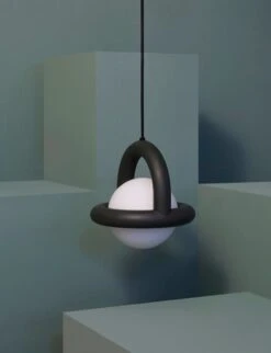 AGO Balloon Riippuvalaisin, Harmaanruskea 9 AGO Balloon Riippuvalaisin, Harmaanruskea -Louis Poulsen Myymälämyynti BALLOON INTERIOR 300DPI 4