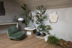 GUBI Stemlite Pöytävalaisin, 70 Cm, Himmennettävä, Mustanpunainen -Louis Poulsen Myymälämyynti DivanoVerde set2 day3 0 2 post