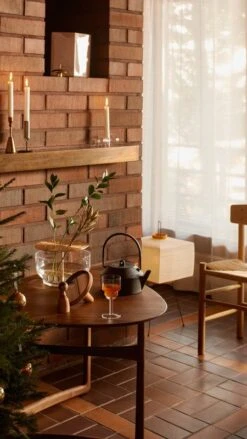 Vitra Akari 7A Pöytävalaisin -Louis Poulsen Myymälämyynti FDS Joulu2687 1080x1920 final