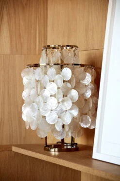 Verpan Fun 2TM Pöytävalaisin -Louis Poulsen Myymälämyynti Fun 2TM Brass 28229