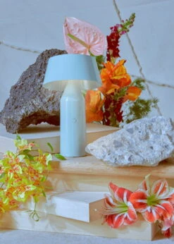 Marset Bicoca Pöytävalaisin, Vaaleansininen 5 Marset Bicoca Pöytävalaisin, Vaaleansininen -Louis Poulsen Myymälämyynti MARSET YoungTalents Bicoca 7