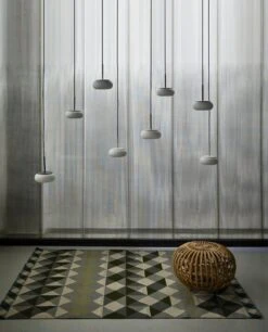 AGO Mozzi Riippuvalaisin, Pieni, Terrakotta 9 AGO Mozzi Riippuvalaisin, Pieni, Terrakotta -Louis Poulsen Myymälämyynti MOZZI EXHIBITION 300DPI