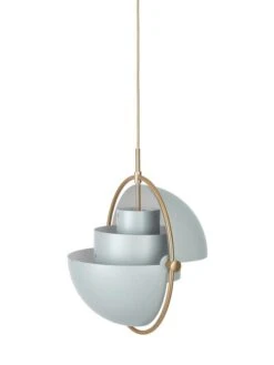 GUBI Multi-Lite Riippuvalaisin, Messinki - Vaaleanharmaa 8 GUBI Multi-Lite Riippuvalaisin, Messinki - Vaaleanharmaa -Louis Poulsen Myymälämyynti MultiLite Pendant Brass BlueGrey 4 Off
