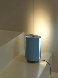 Nemo Lighting Pivotante à Poser Pöytävalaisin, Vaaleansininen -Louis Poulsen Myymälämyynti Nemo Pap 0526