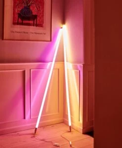 HAY Neon Tube Slim LED Valoputki, 120 Cm, Pinkki -Louis Poulsen Myymälämyynti Neon Tube LED pink warm white 1