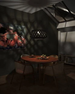 Pilke Lights Pilke P60 Riippuvalaisin, Musta 10 Pilke Lights Pilke P60 Riippuvalaisin, Musta -Louis Poulsen Myymälämyynti P10101 PILKE Signature P60 Pendant Dining table night