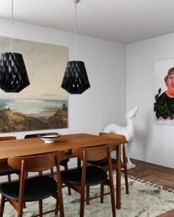 Pilke Lights Pilke P36 Riippuvalaisin, Musta -Louis Poulsen Myymälämyynti P10201 PILKE Signature P36 Pendant Dining room Day