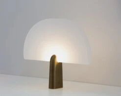 Klong Pavo Pöytävalaisin -Louis Poulsen Myymälämyynti Pavo 3