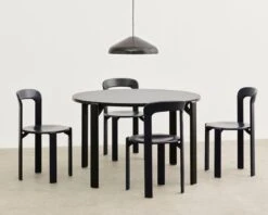 HAY Pao Steel Pendant 470 Riippuvalaisin, Soft Black 9 HAY Pao Steel Pendant 470 Riippuvalaisin, Soft Black -Louis Poulsen Myymälämyynti Rey Table vulcano laminate deep black wb lacquer beech Rey Chair deep blue wb lacquer beech Pao Steel Pendant 350 soft black