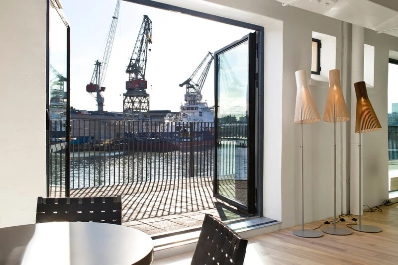 Secto Design Secto 4210 Lattiavalaisin, Pähkinä 3 Secto Design Secto 4210 Lattiavalaisin, Pähkinä - Image 3