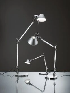 Artemide Tolomeo Mini Pöytävalaisin, Alumiini -Louis Poulsen Myymälämyynti Tolomeo LED rgb 1
