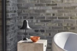 Verpan Pantop Portable Ladattava Pöytävalaisin 18 Cm, Mattamusta -Louis Poulsen Myymälämyynti Verpan 210414 milj optagelser1007 HR