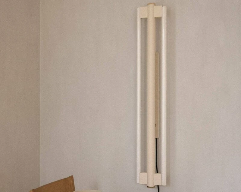 Frama Eiffel Double Seinävalaisin, 100 Cm, Kermanvalkoinen 2 Frama Eiffel Double Seinävalaisin, 100 Cm, Kermanvalkoinen - Image 2