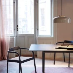 PLEASE WAIT To Be SEATED Podgy Riippuvalaisin, Tuhkanharmaa -Louis Poulsen Myymälämyynti podgy 1