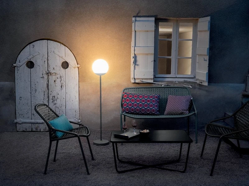 Fermob Mooon! Tall Lattiavalaisin, Antrasiitti 2 Fermob Mooon! Tall Lattiavalaisin, Antrasiitti - Image 2