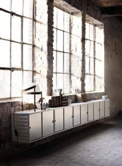 Santa & Cole Cesta Pöytävalaisin -Louis Poulsen Myymälämyynti stri2