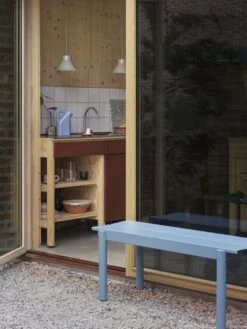 Muuto Top Riippuvalaisin, 21 Cm, Tummanpunainen 9 Muuto Top Riippuvalaisin, 21 Cm, Tummanpunainen -Louis Poulsen Myymälämyynti top pendant 21 grey tub jug linear steel bench 110 pale blue raise glasses muuto org 1