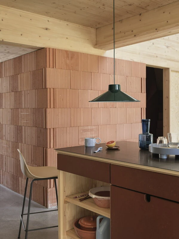 Muuto Top Riippuvalaisin, 36 Cm, Hiekka 6 Muuto Top Riippuvalaisin, 36 Cm, Hiekka - Image 6