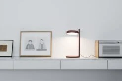 Wästberg W182 Pastille B2 Pöytävalaisin, Punainen 10 Wästberg W182 Pastille B2 Pöytävalaisin, Punainen -Louis Poulsen Myymälämyynti w182 highres 13