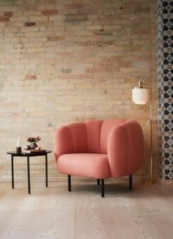 Warm Nordic Fringe Lattiavalaisin, Kermanvalkoinen -Louis Poulsen Myymälämyynti warmnordic cape fringe fromabove