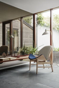 Warm Nordic Lightsome Lattiavalaisin, Lämmin Valkoinen 9 Warm Nordic Lightsome Lattiavalaisin, Lämmin Valkoinen -Louis Poulsen Myymälämyynti warmnordic theorange lightsome